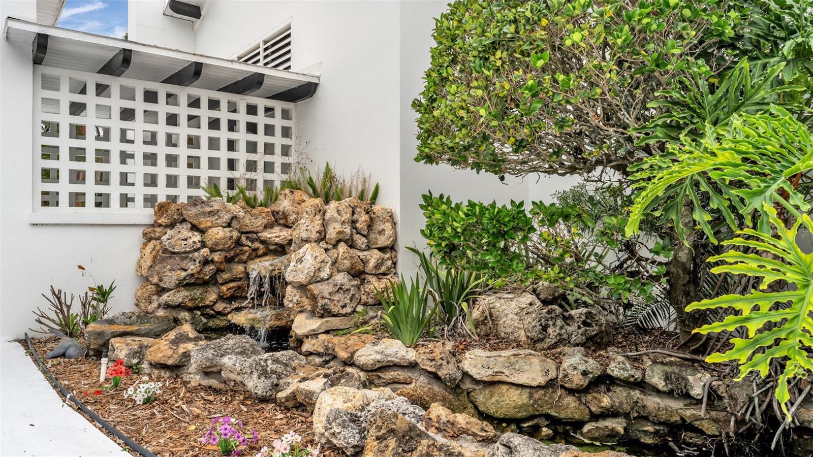 LONE PALM GOLF COURSE - Residential