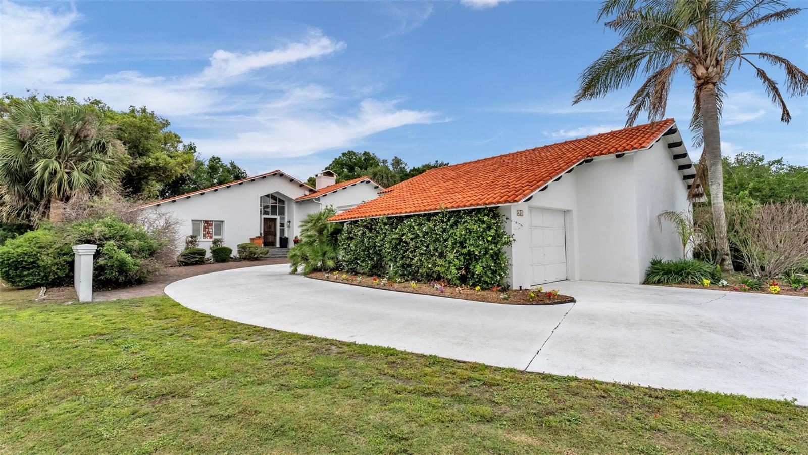 LONE PALM GOLF COURSE - Residential