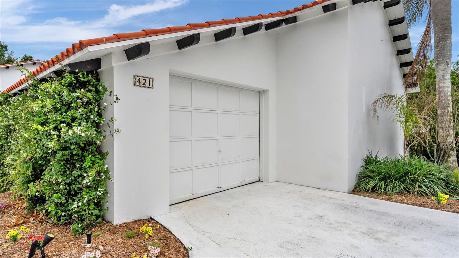 LONE PALM GOLF COURSE - Residential