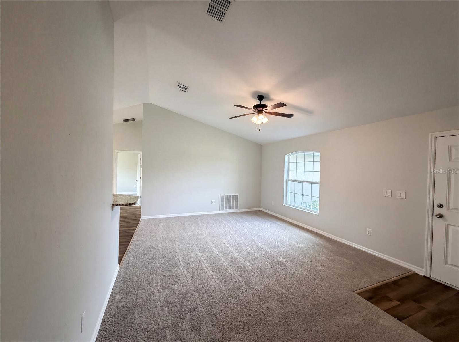 MARION OAKS UN 4 - Residential