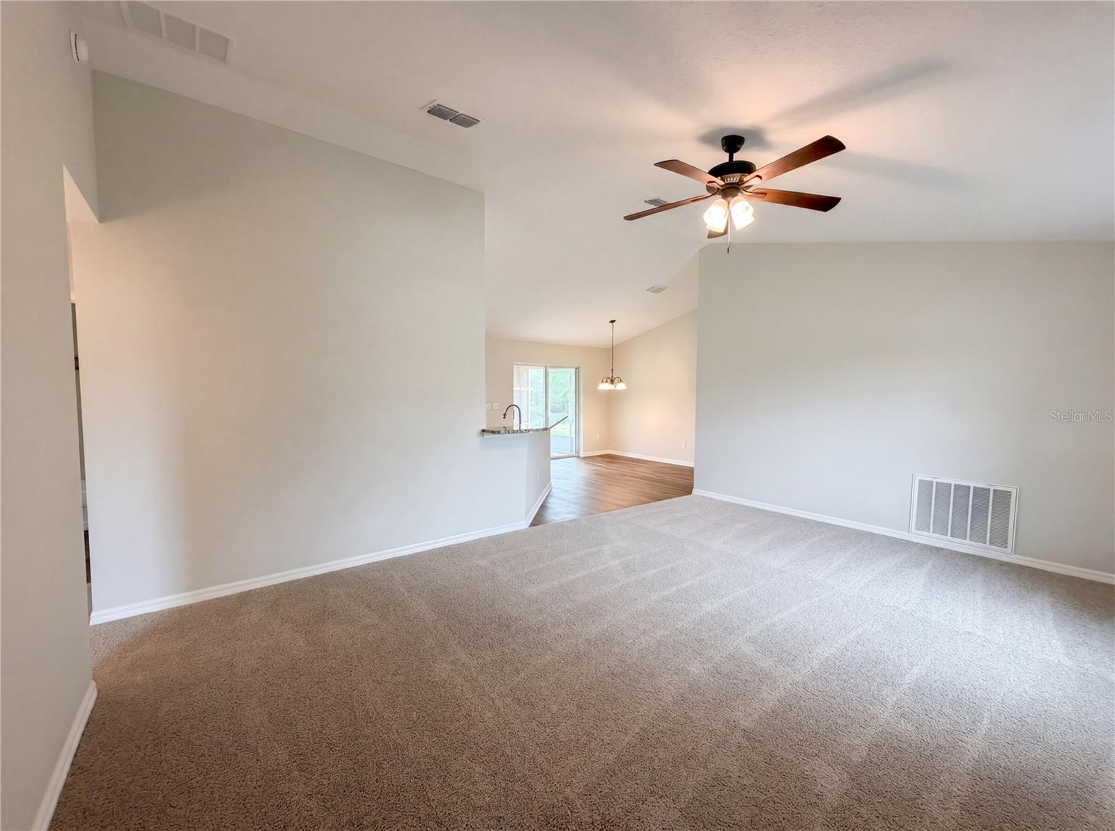 MARION OAKS UN 4 - Residential