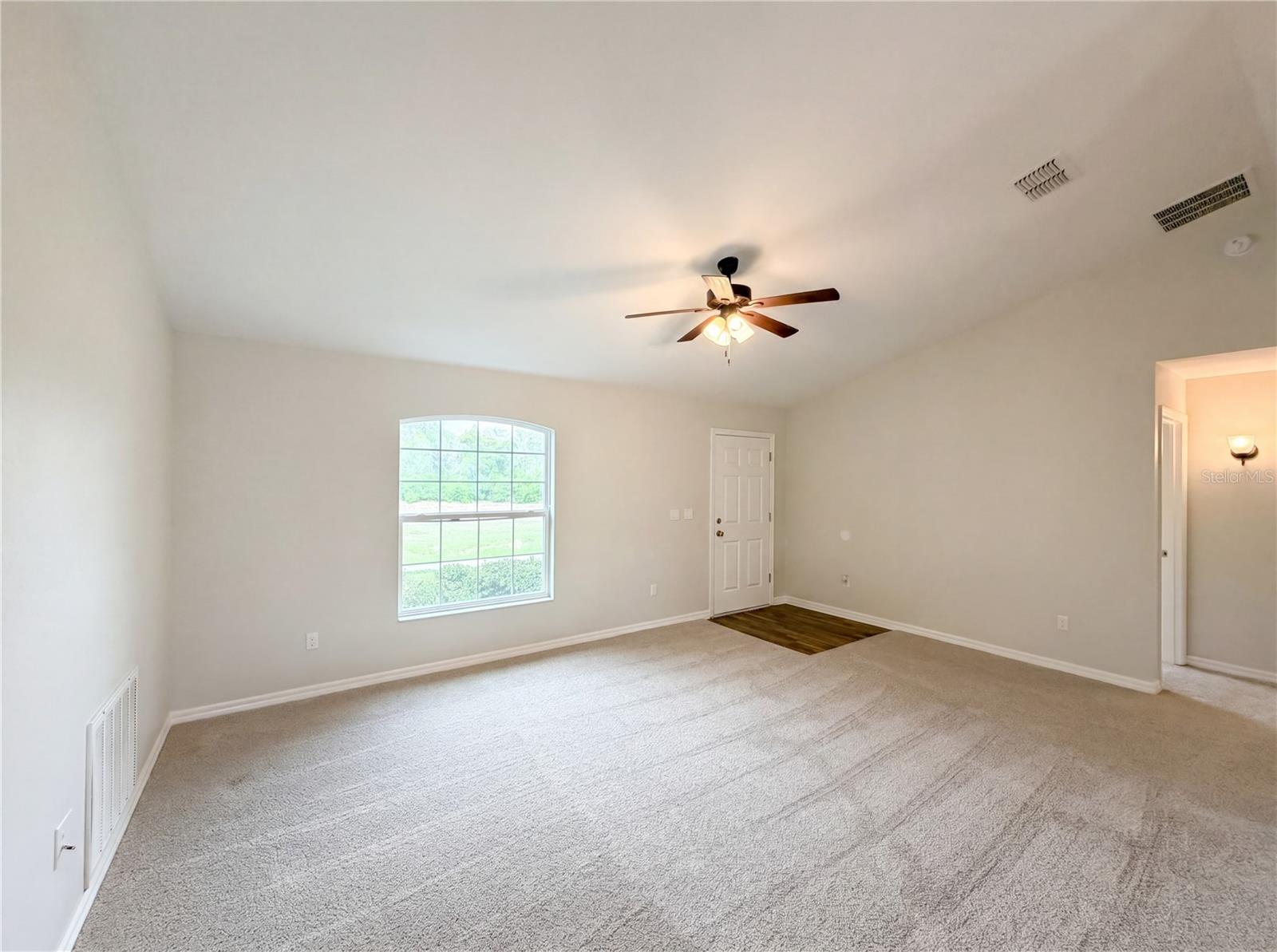 MARION OAKS UN 4 - Residential