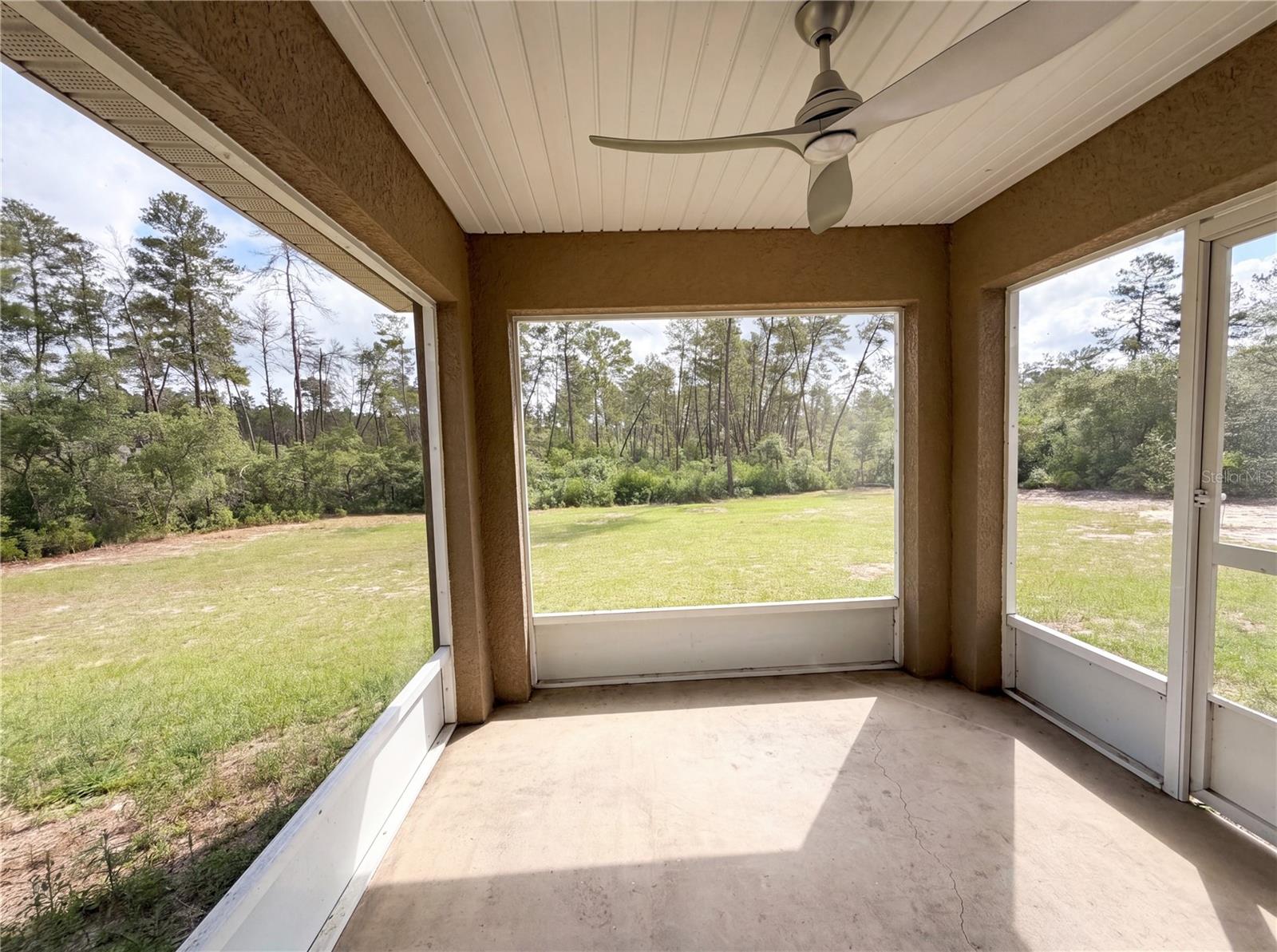 MARION OAKS UN 4 - Residential