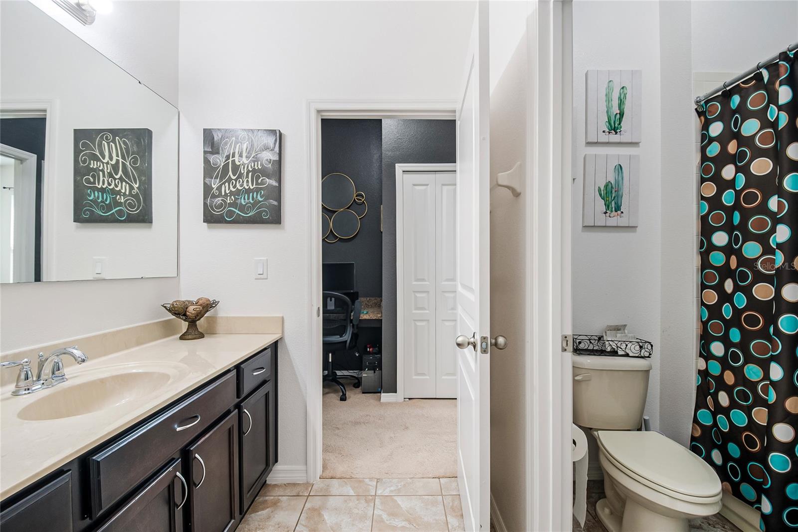 DORAL POINTE NORTH - Residential