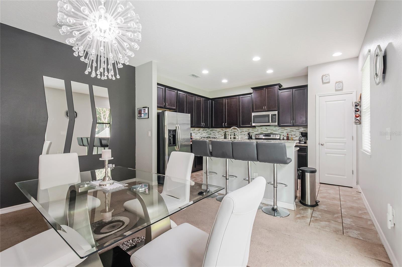 DORAL POINTE NORTH - Residential