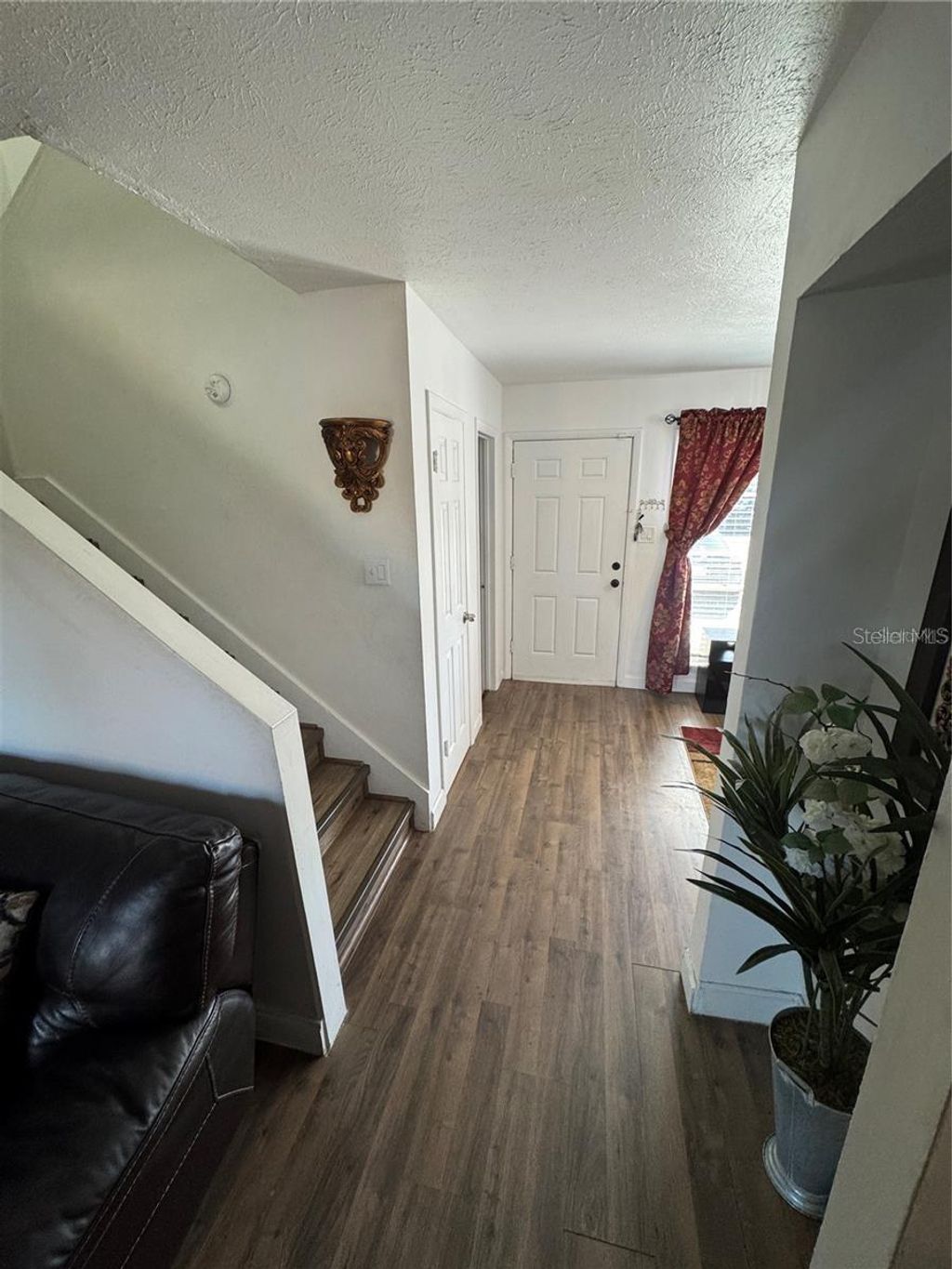 Photo of 1836 Warringwood Drive #B4, Orlando, FL 32839 (MLS # O6402468)