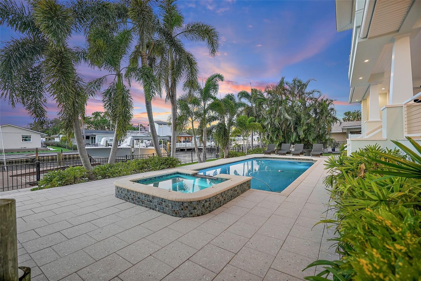 PATRICIAN POINT - Residential