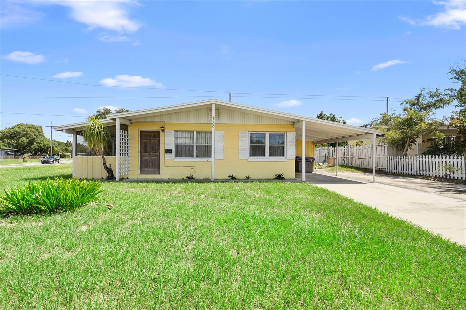 4200 W OAK RIDGE ROAD