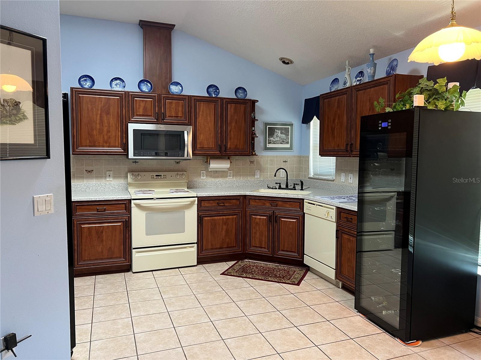 1842 PUERTO BELLO DRIVE