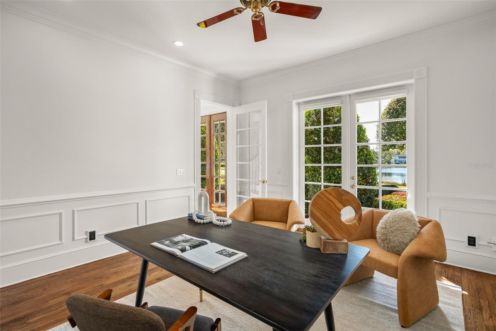 LAKE KNOWLES TERRACE - Residential