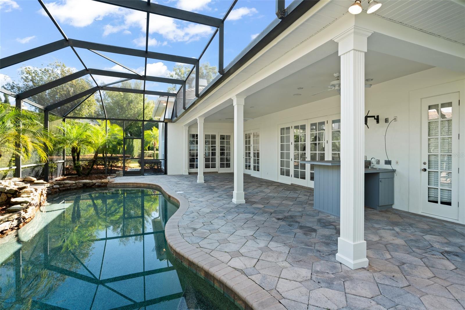 LAKE KNOWLES TERRACE - Residential