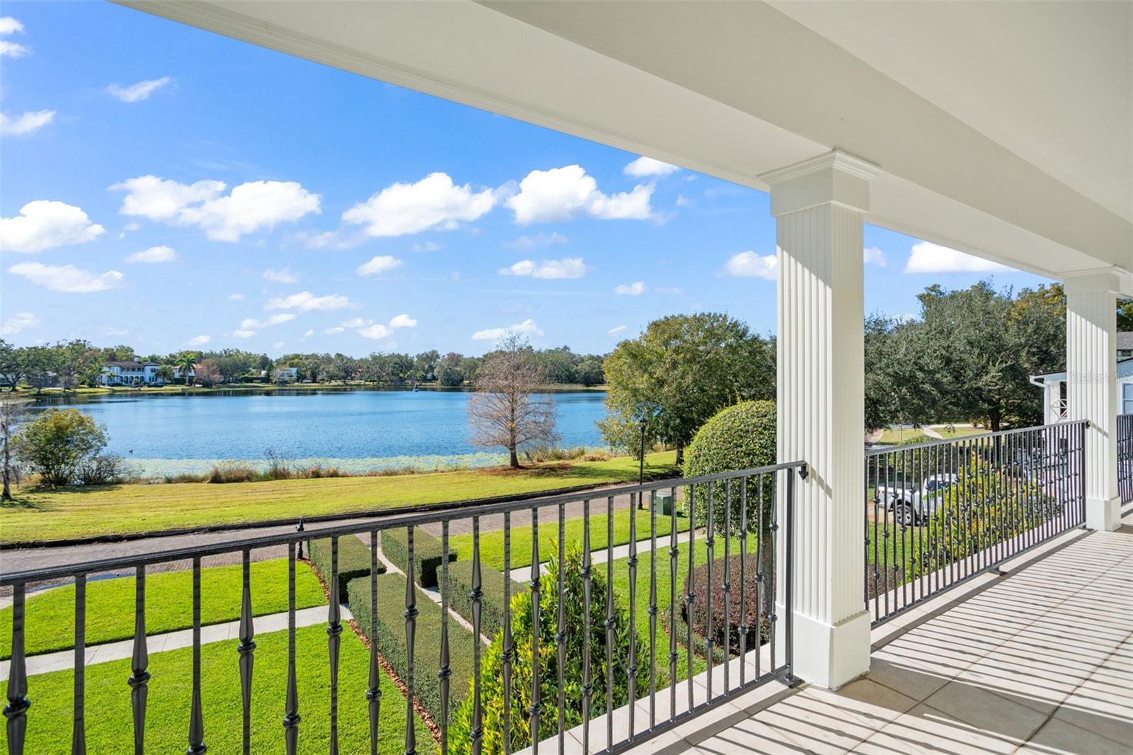 LAKE KNOWLES TERRACE - Residential