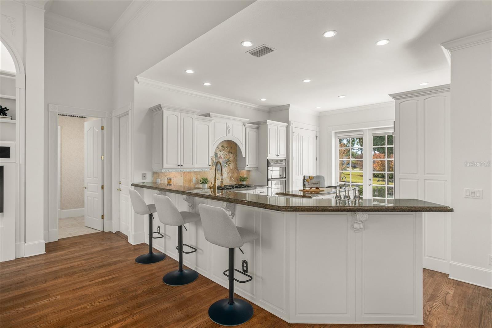 LAKE KNOWLES TERRACE - Residential