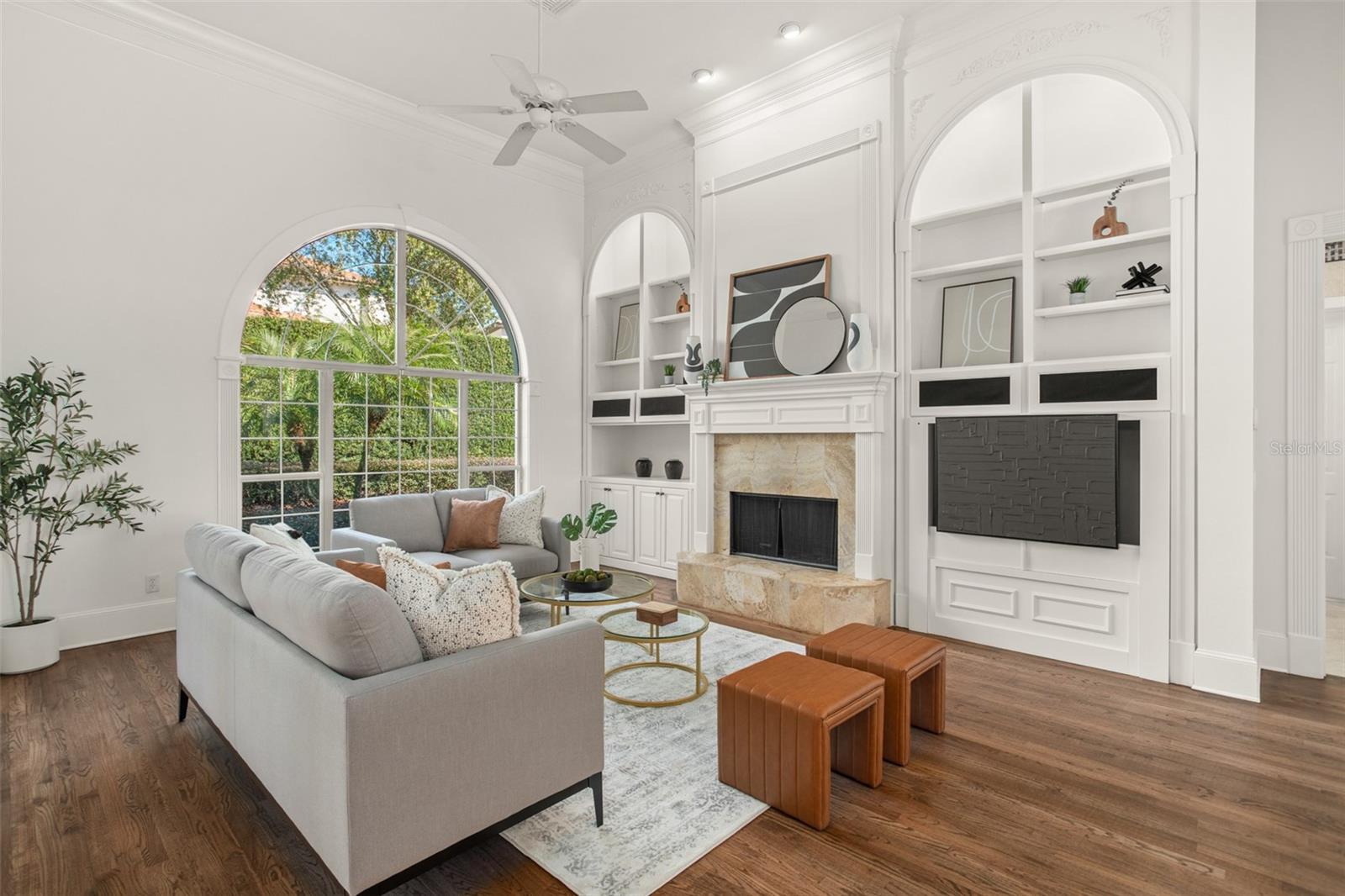 LAKE KNOWLES TERRACE - Residential