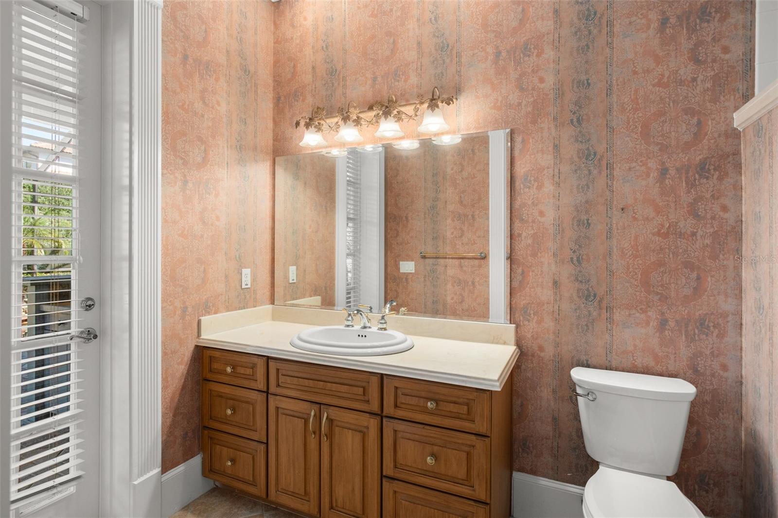 LAKE KNOWLES TERRACE - Residential