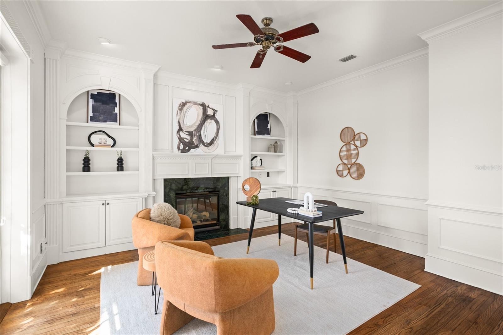 LAKE KNOWLES TERRACE - Residential