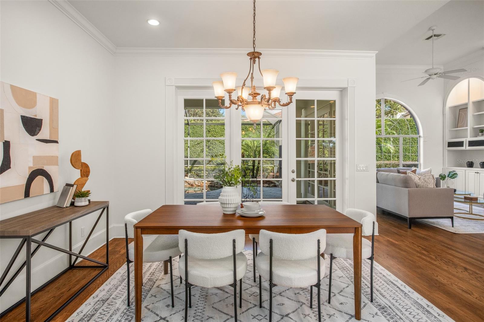 LAKE KNOWLES TERRACE - Residential