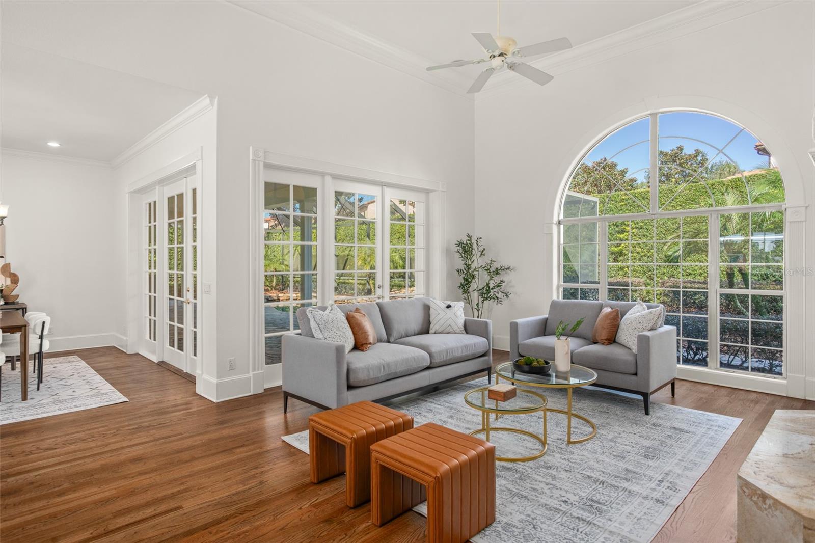 LAKE KNOWLES TERRACE - Residential