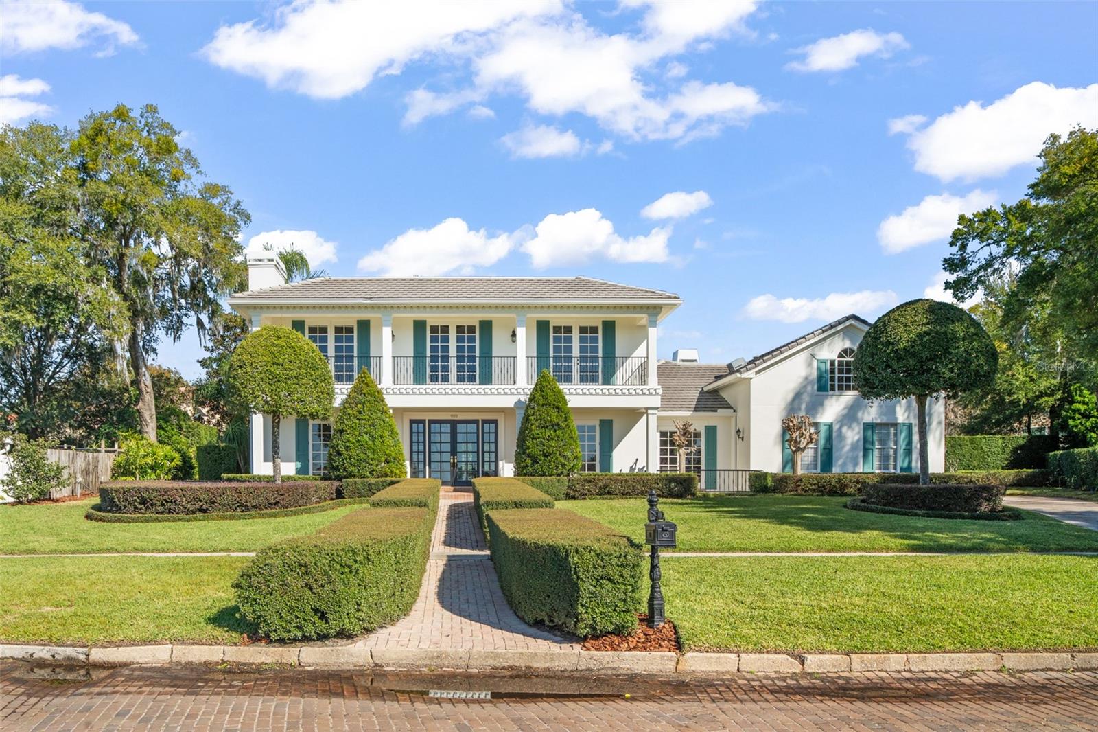 LAKE KNOWLES TERRACE - Residential
