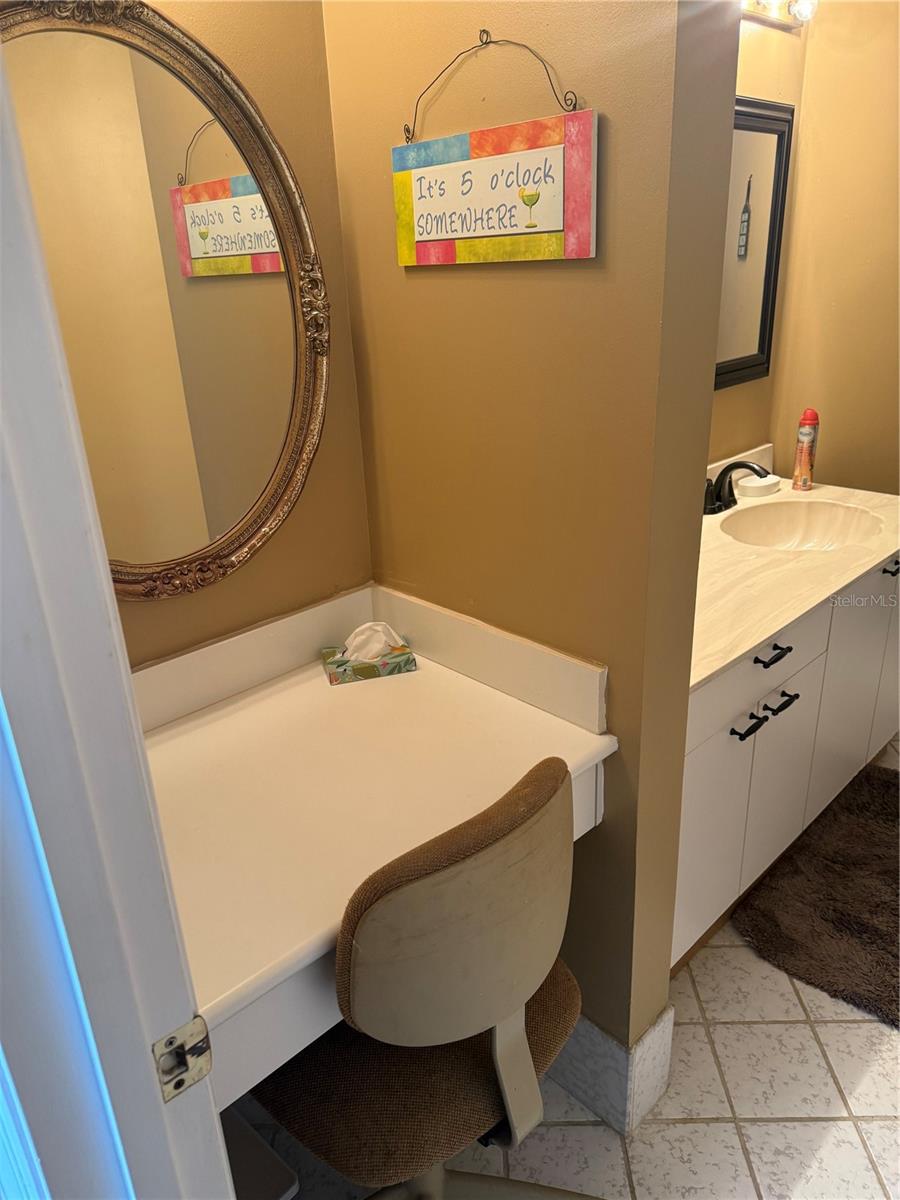 OCEANS ATRIUM 01 - Residential Lease