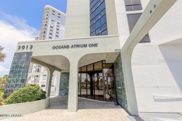 OCEANS ATRIUM 01 - Residential Lease