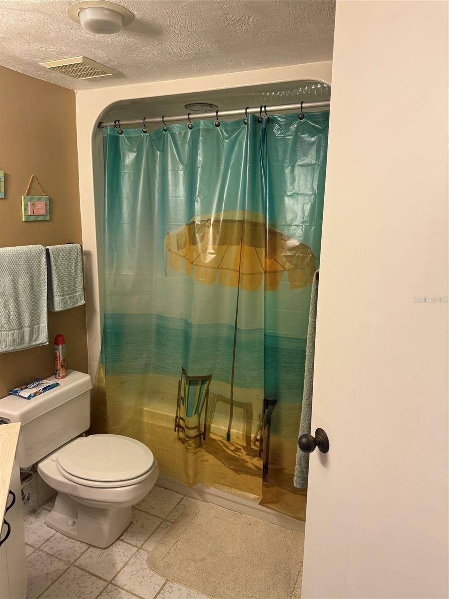 OCEANS ATRIUM 01 - Residential Lease