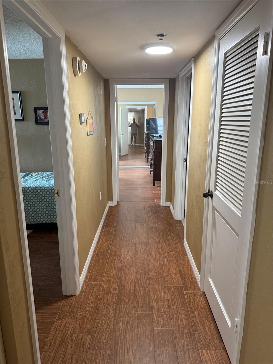 OCEANS ATRIUM 01 - Residential Lease