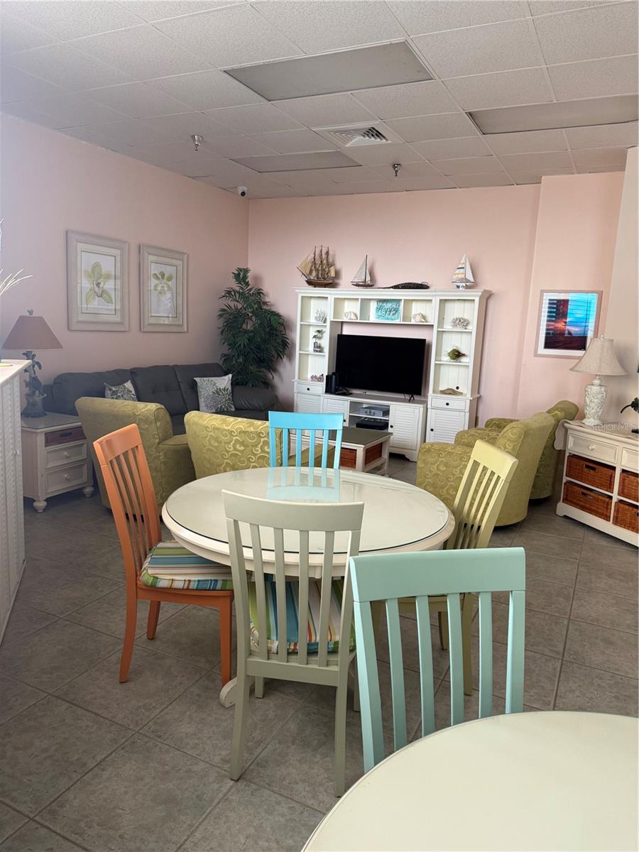 OCEANS ATRIUM 01 - Residential Lease