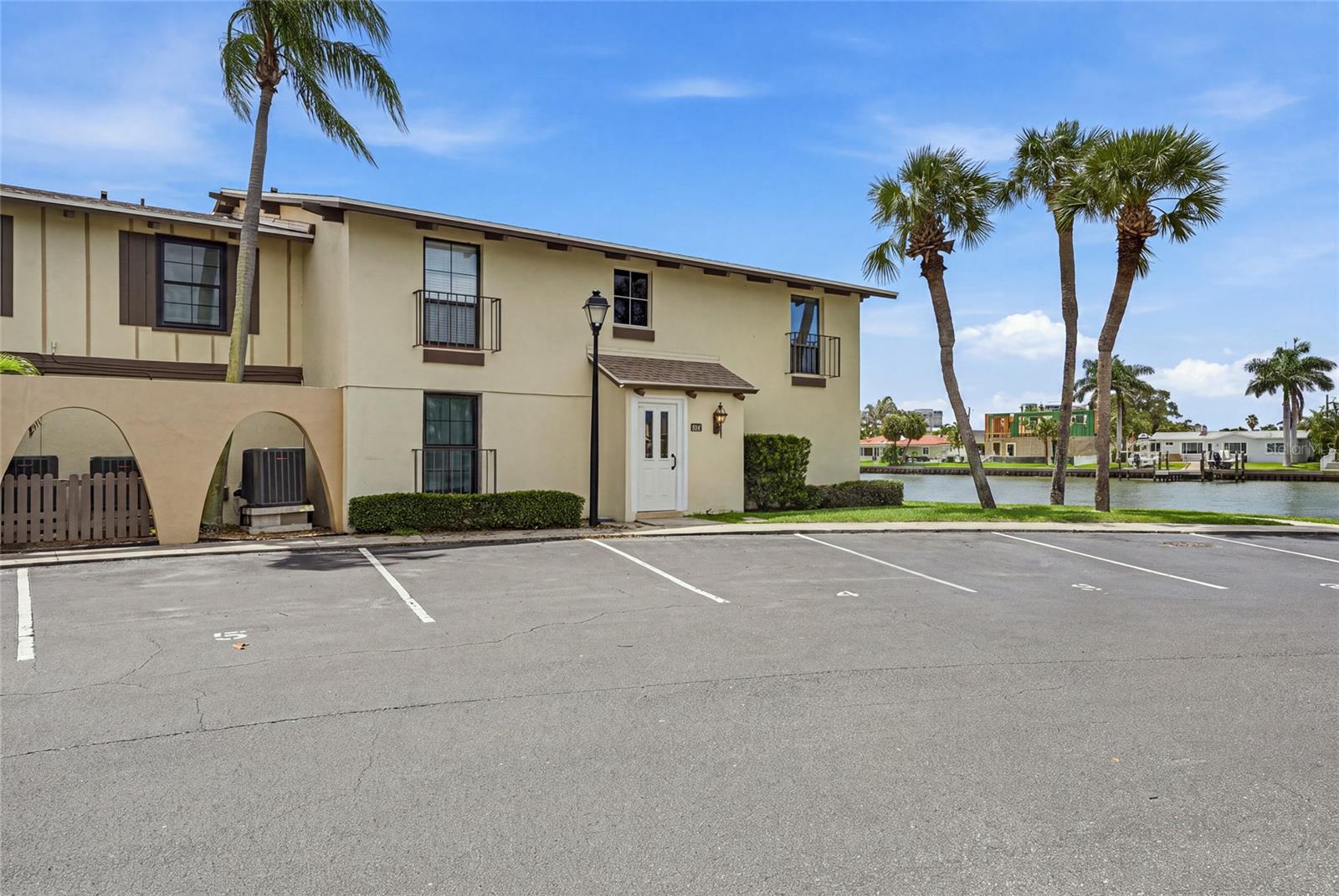 501 PLAZA SEVILLE COURT 2