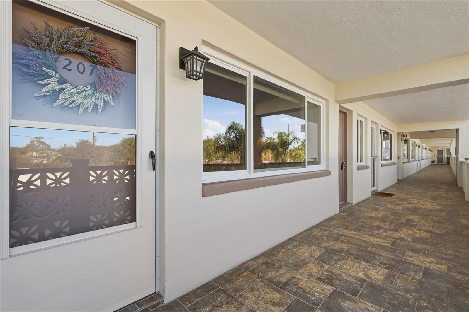 1235 S HIGHLAND AVENUE 1-207