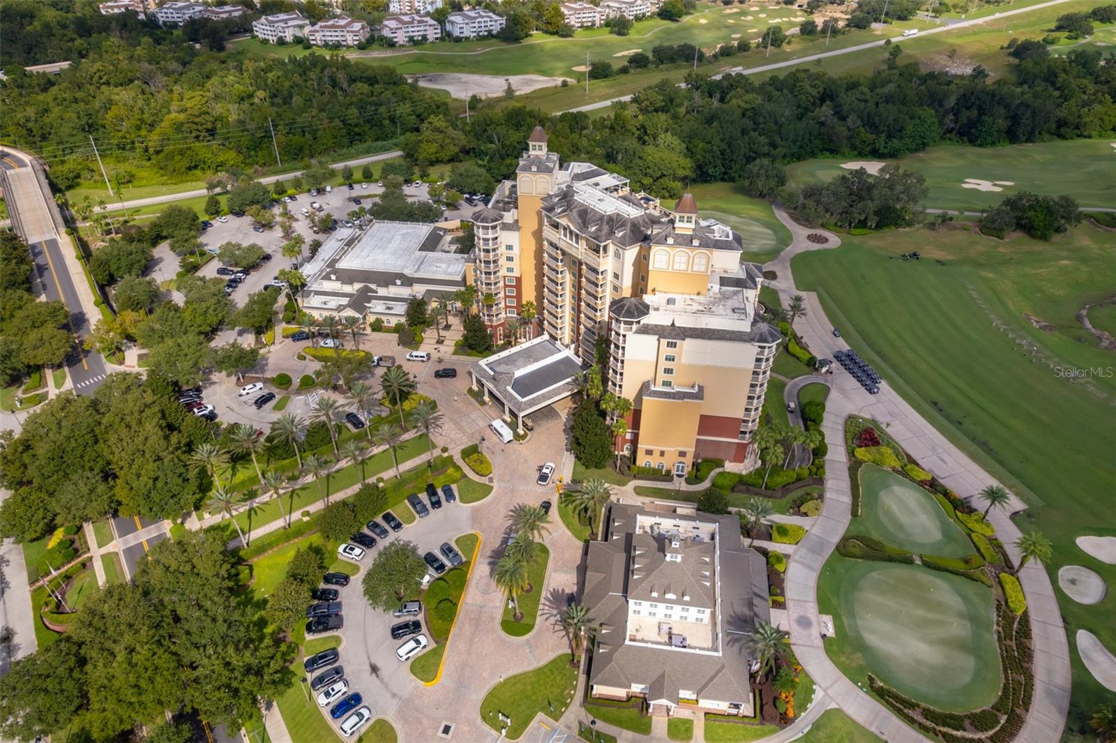 REUNION GRANDE CONDO - Residential