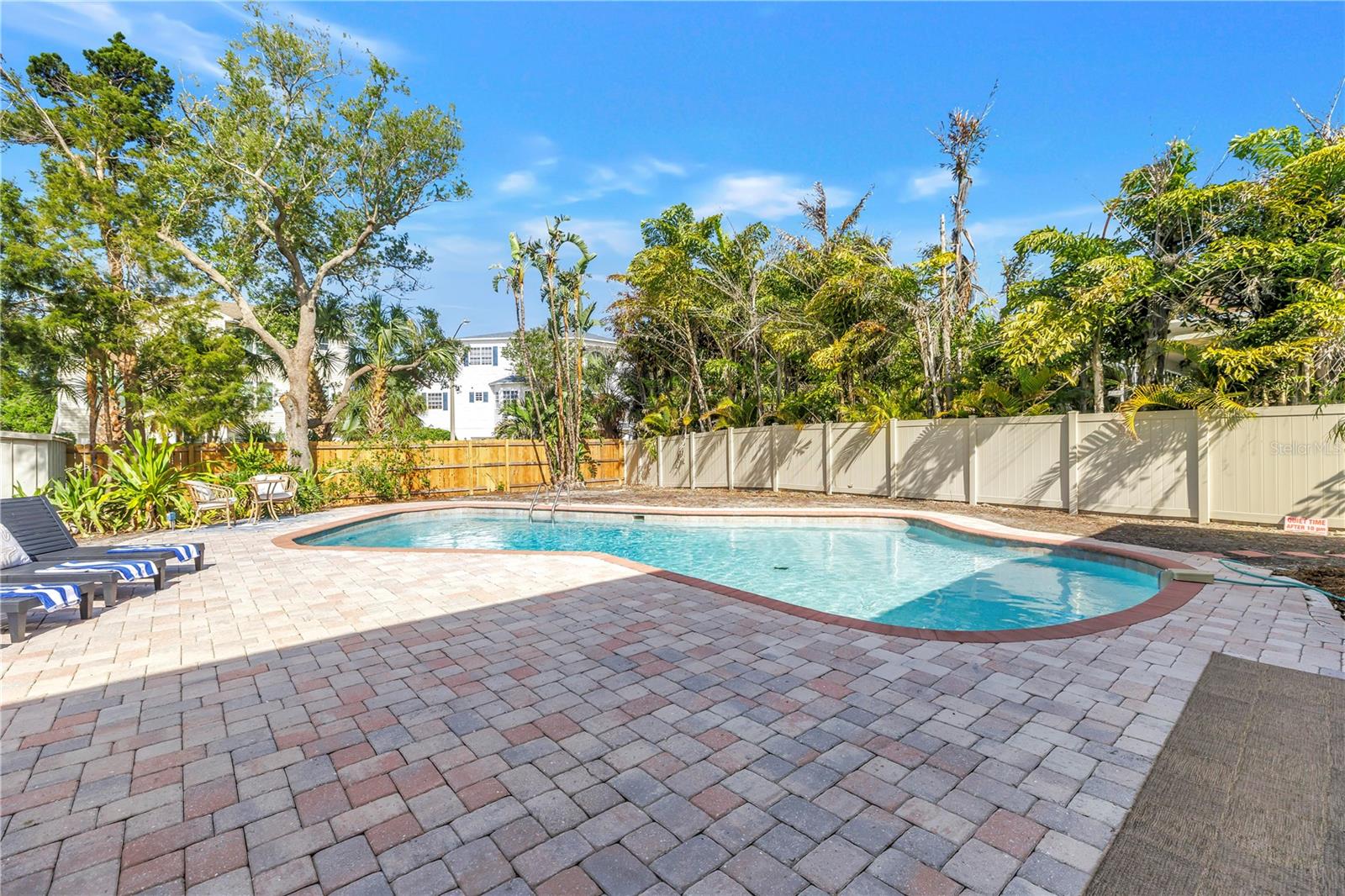 WHISPERING PINES FOREST 5TH ADD - Residential