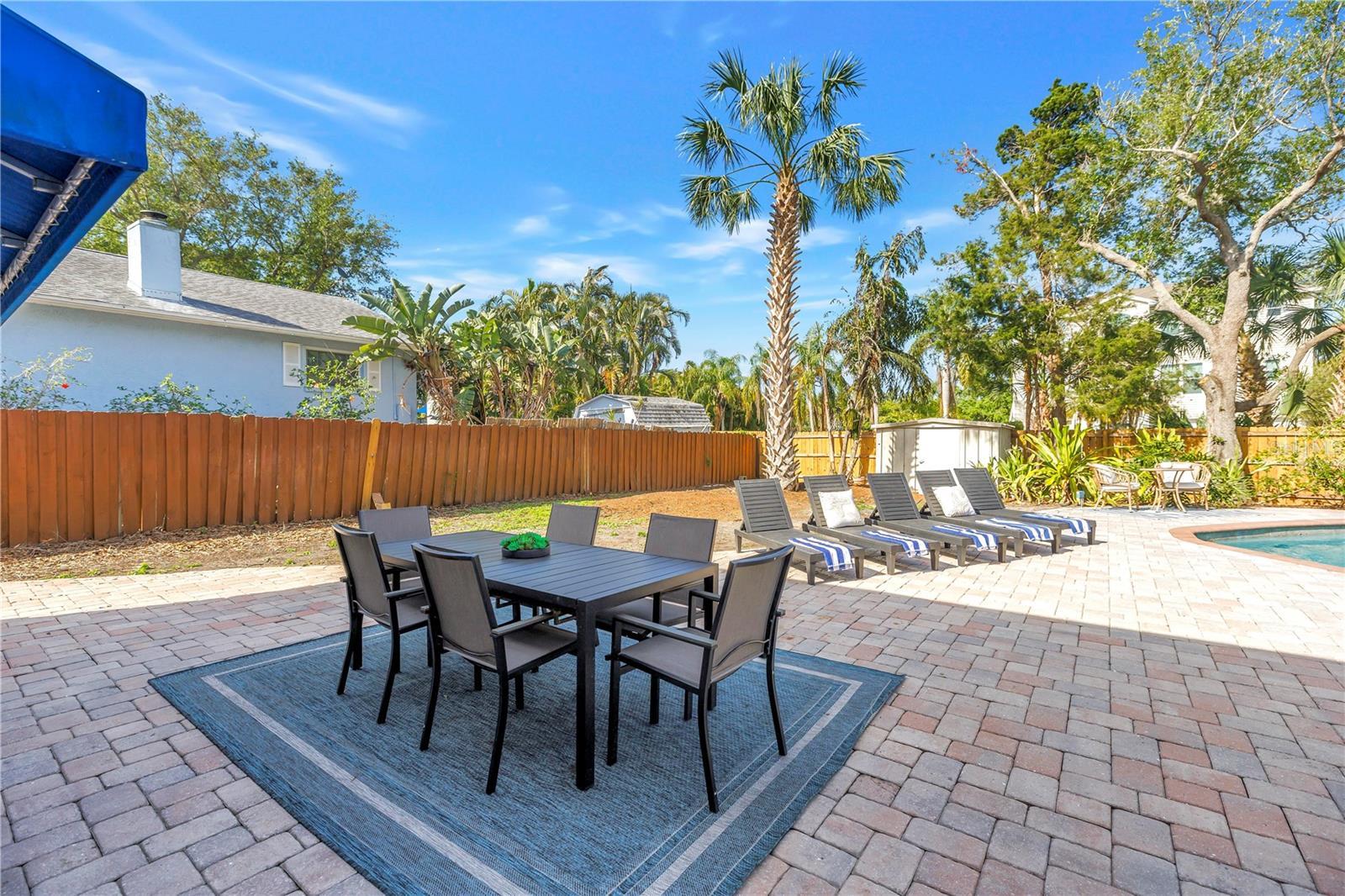 WHISPERING PINES FOREST 5TH ADD - Residential