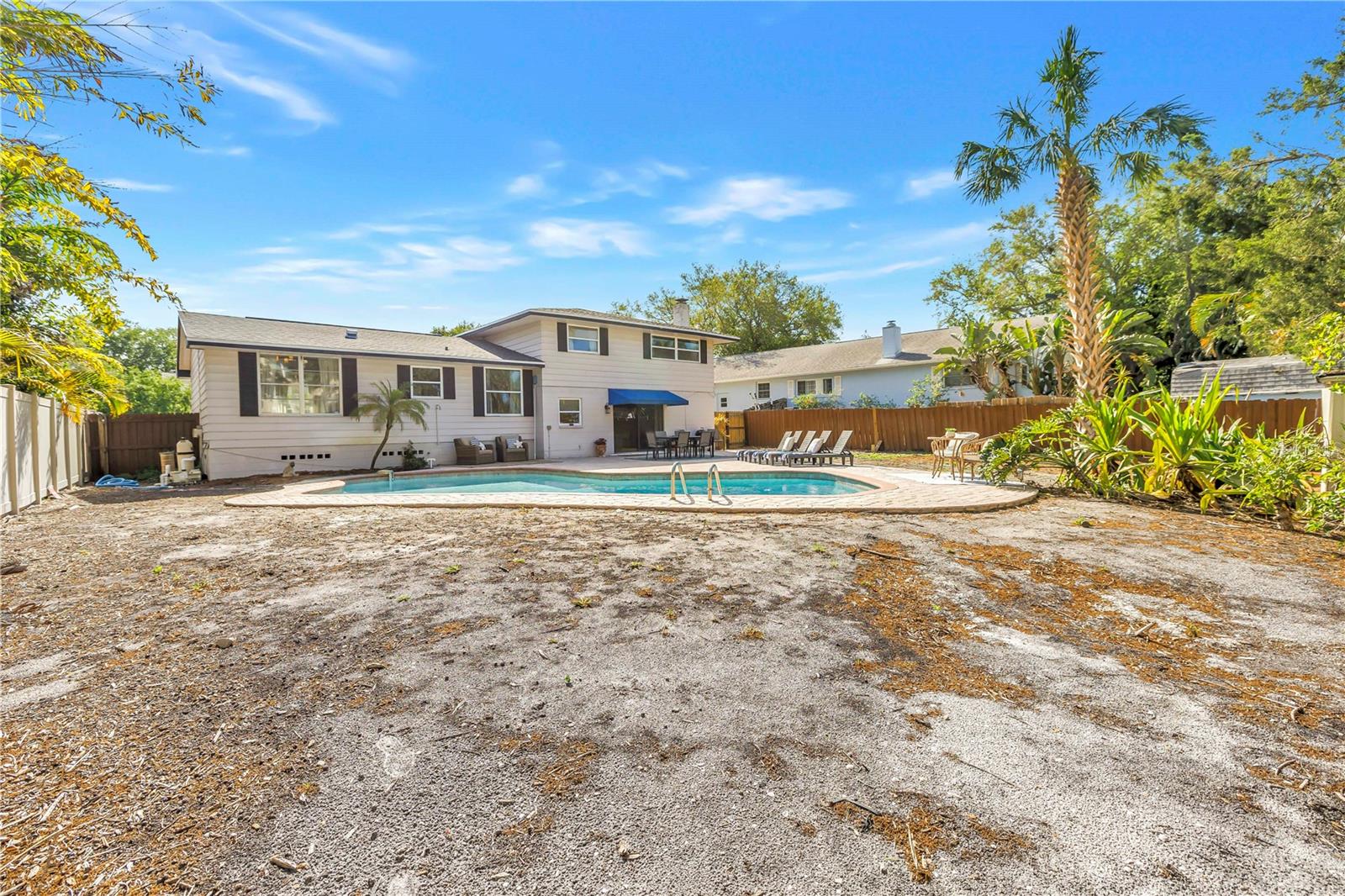 WHISPERING PINES FOREST 5TH ADD - Residential