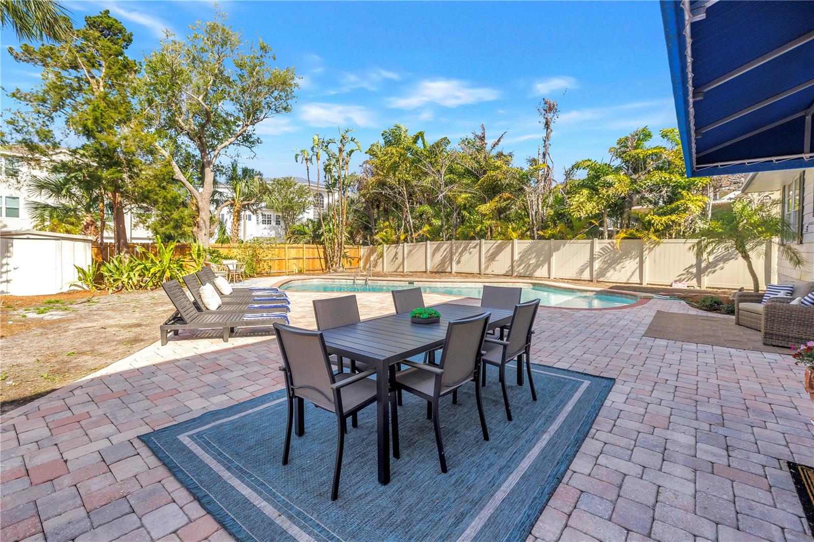 WHISPERING PINES FOREST 5TH ADD - Residential