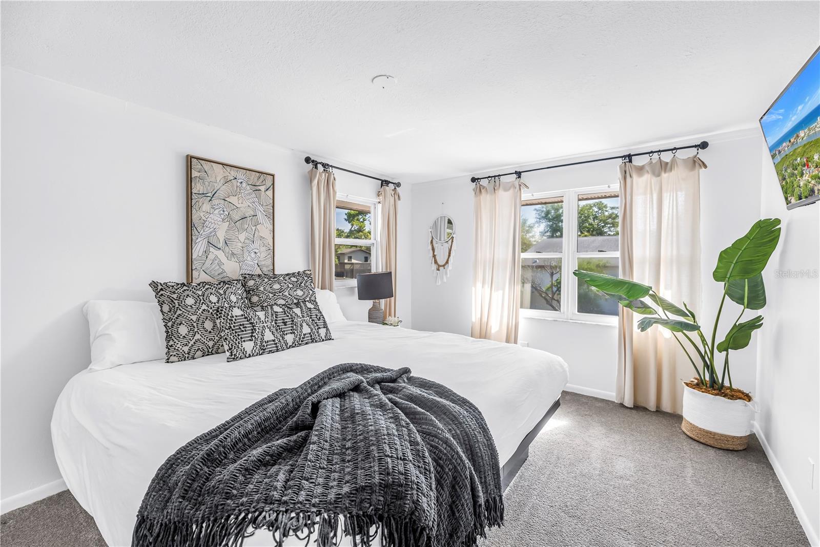 WHISPERING PINES FOREST 5TH ADD - Residential