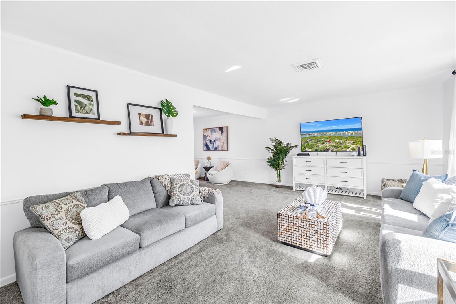 WHISPERING PINES FOREST 5TH ADD - Residential