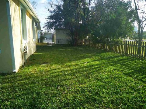 A home in ST AUGUSTINE