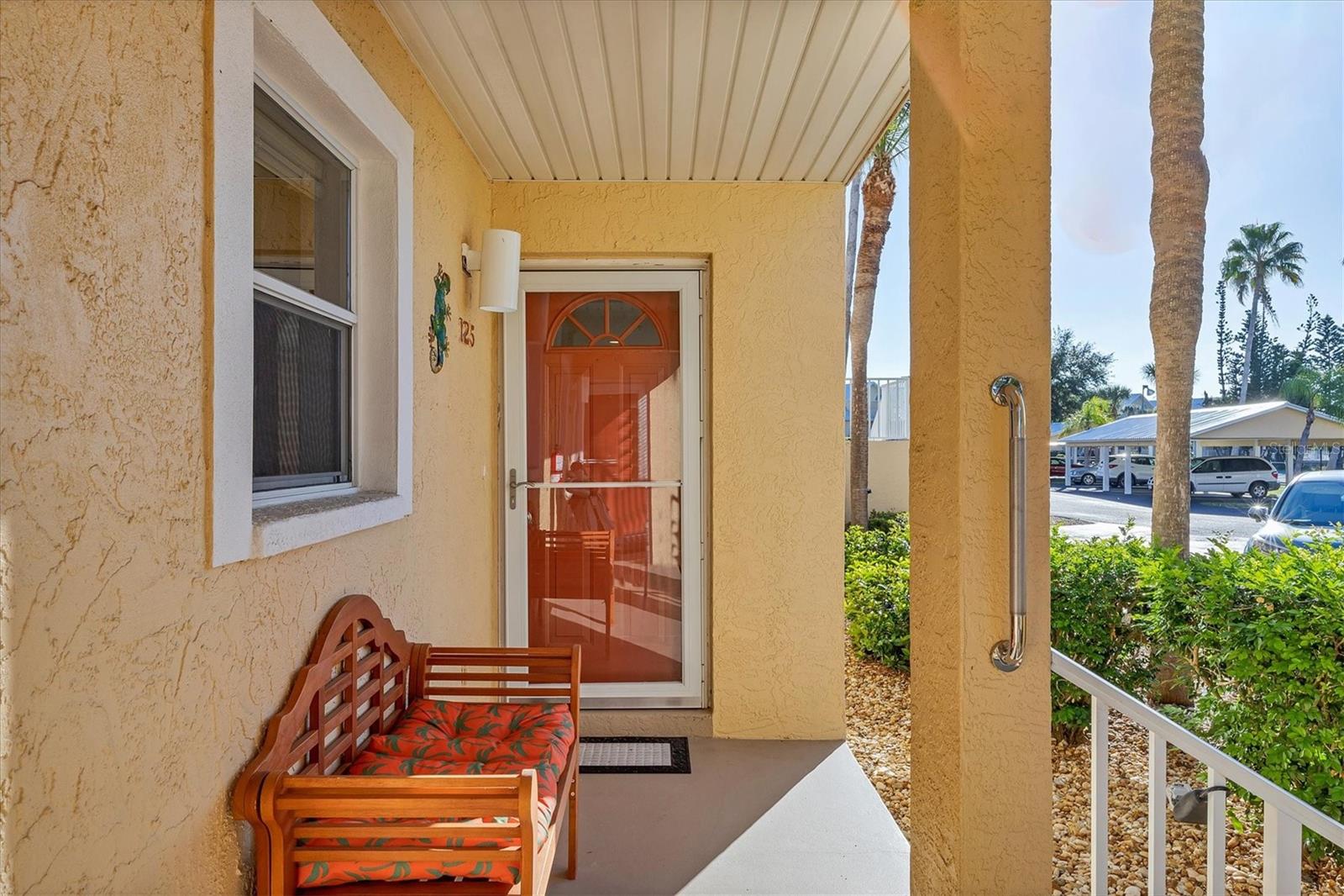 SANCTUARY GOLDEN TEE PH 04 - Residential