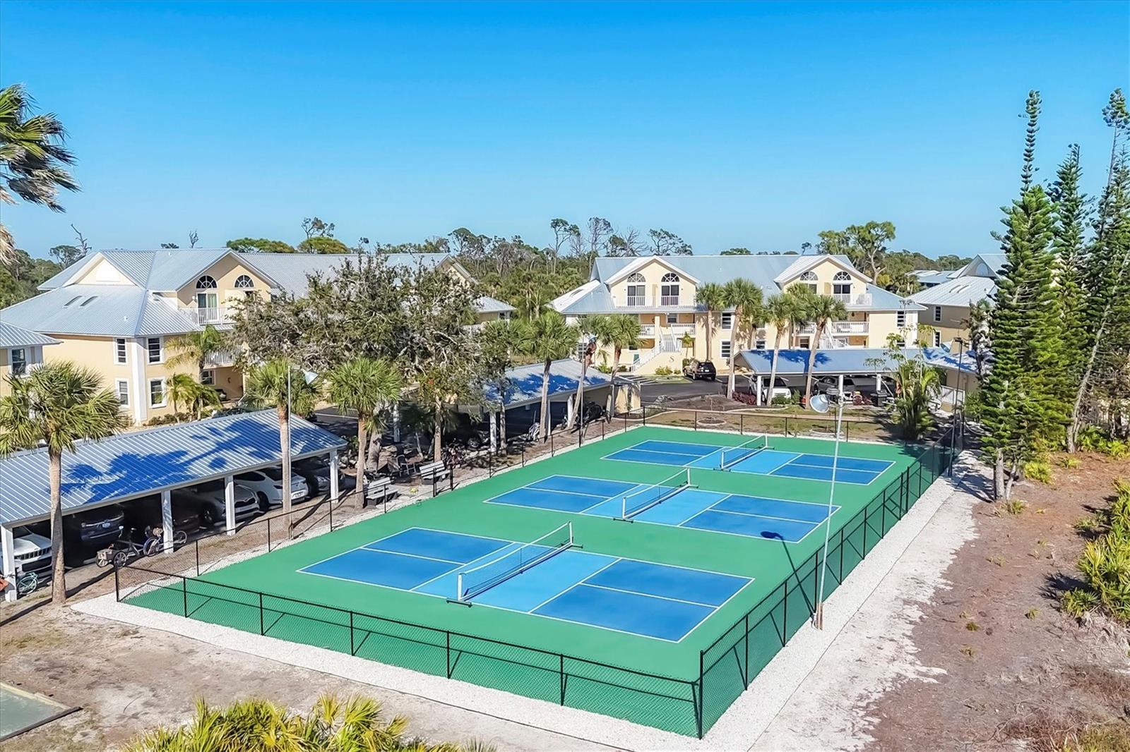 SANCTUARY GOLDEN TEE PH 04 - Residential