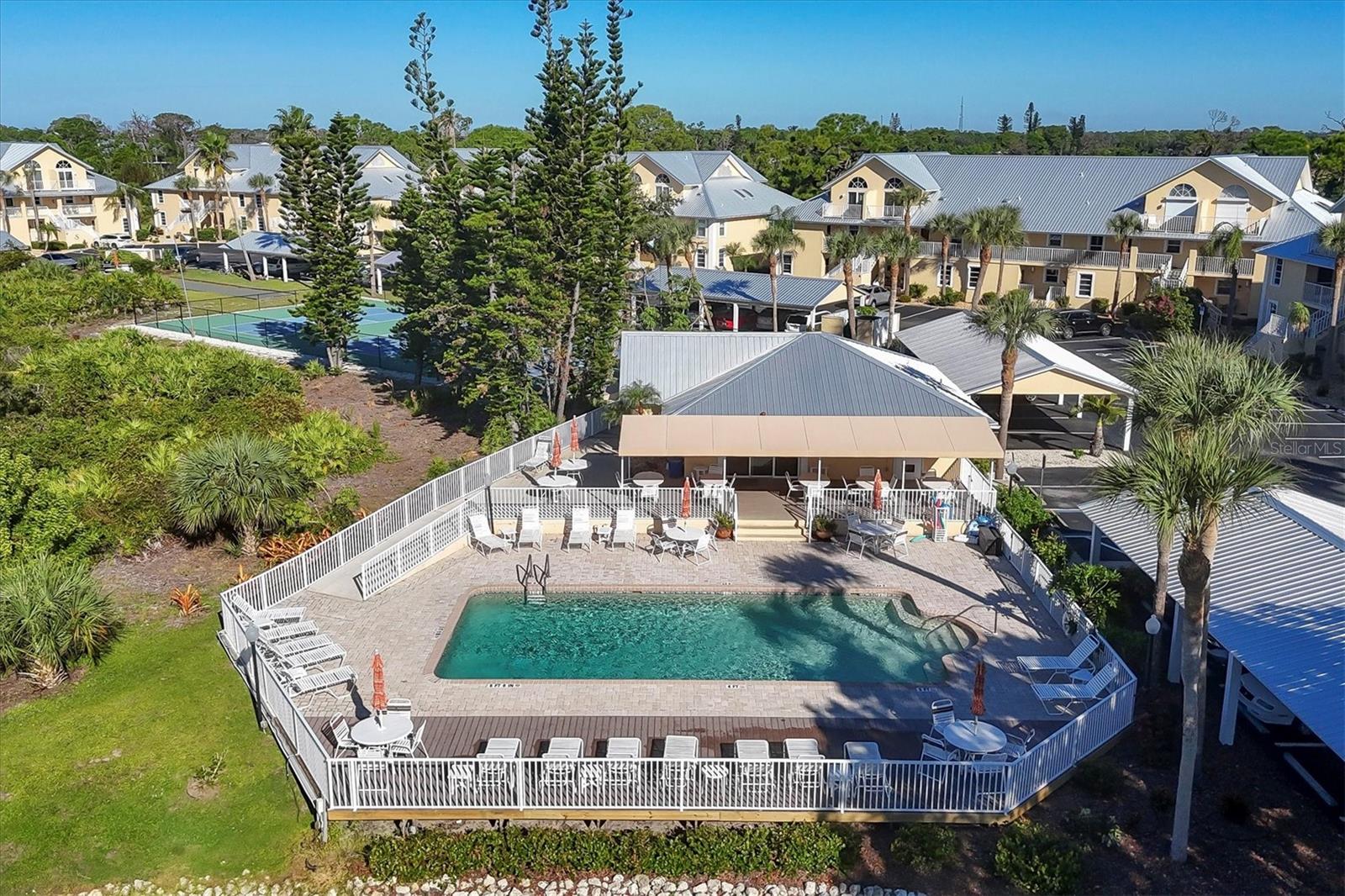 SANCTUARY GOLDEN TEE PH 04 - Residential