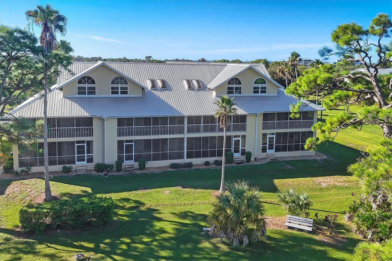 SANCTUARY GOLDEN TEE PH 04 - Residential