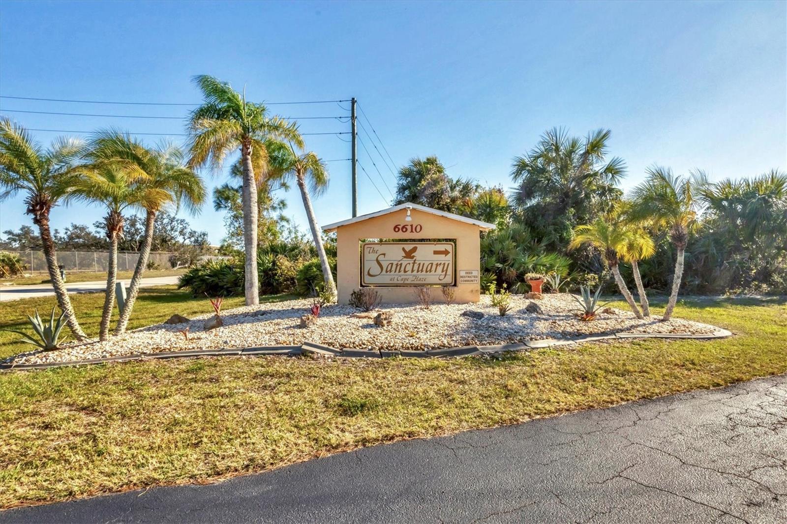 SANCTUARY GOLDEN TEE PH 04 - Residential