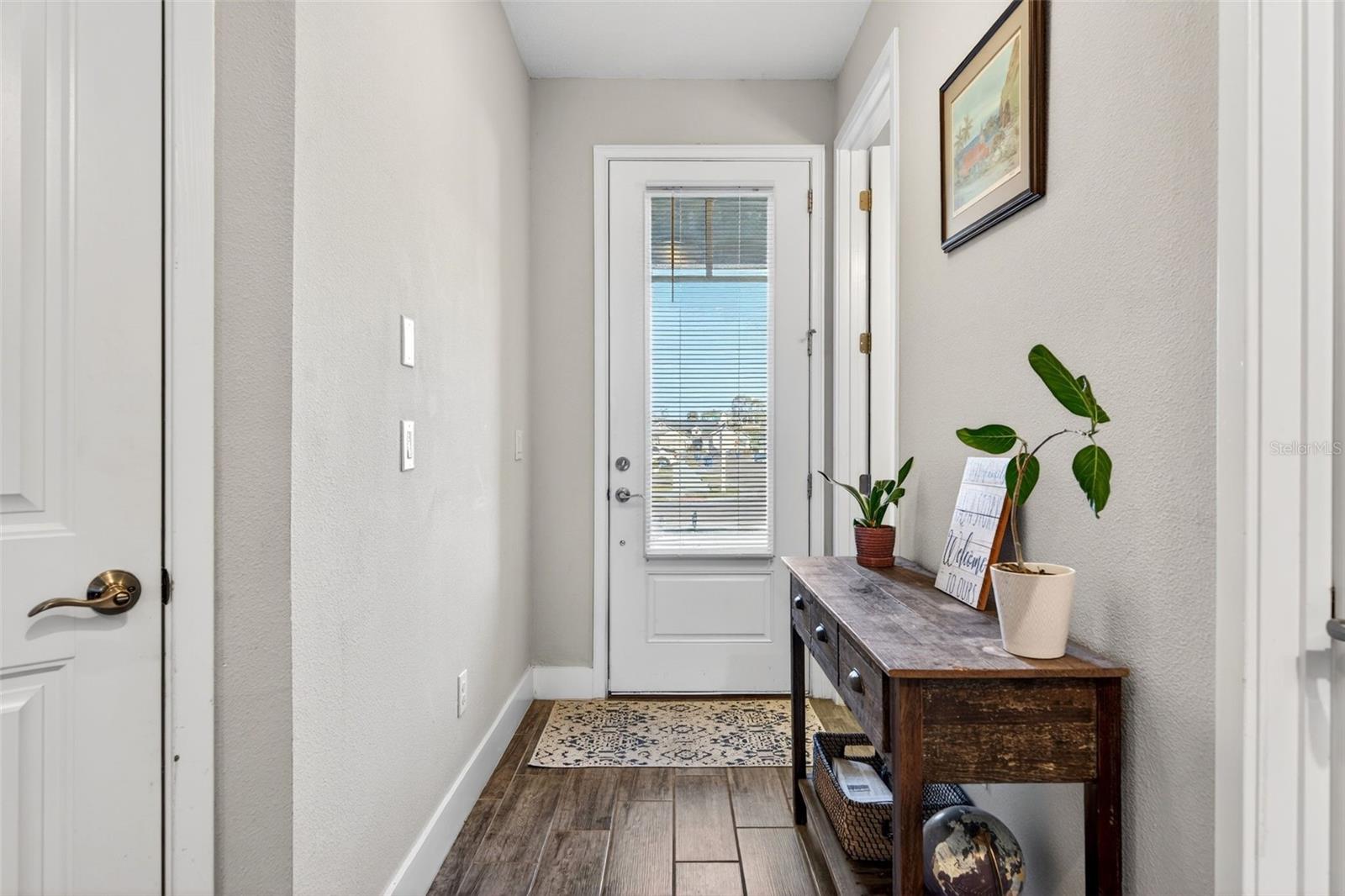 ENCLAVE/FRST LAKES - Residential