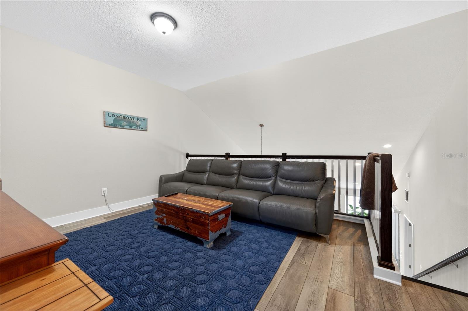 ENCLAVE/FRST LAKES - Residential