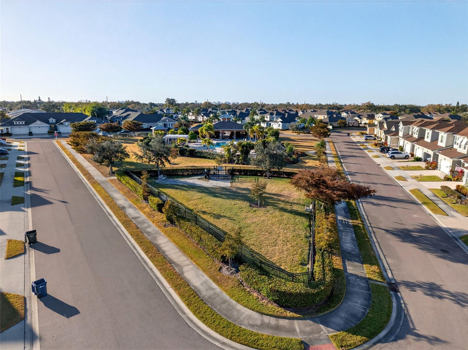 ENCLAVE/FRST LAKES - Residential