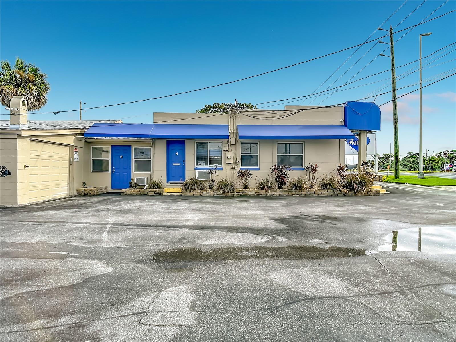 7429 US HIGHWAY 19