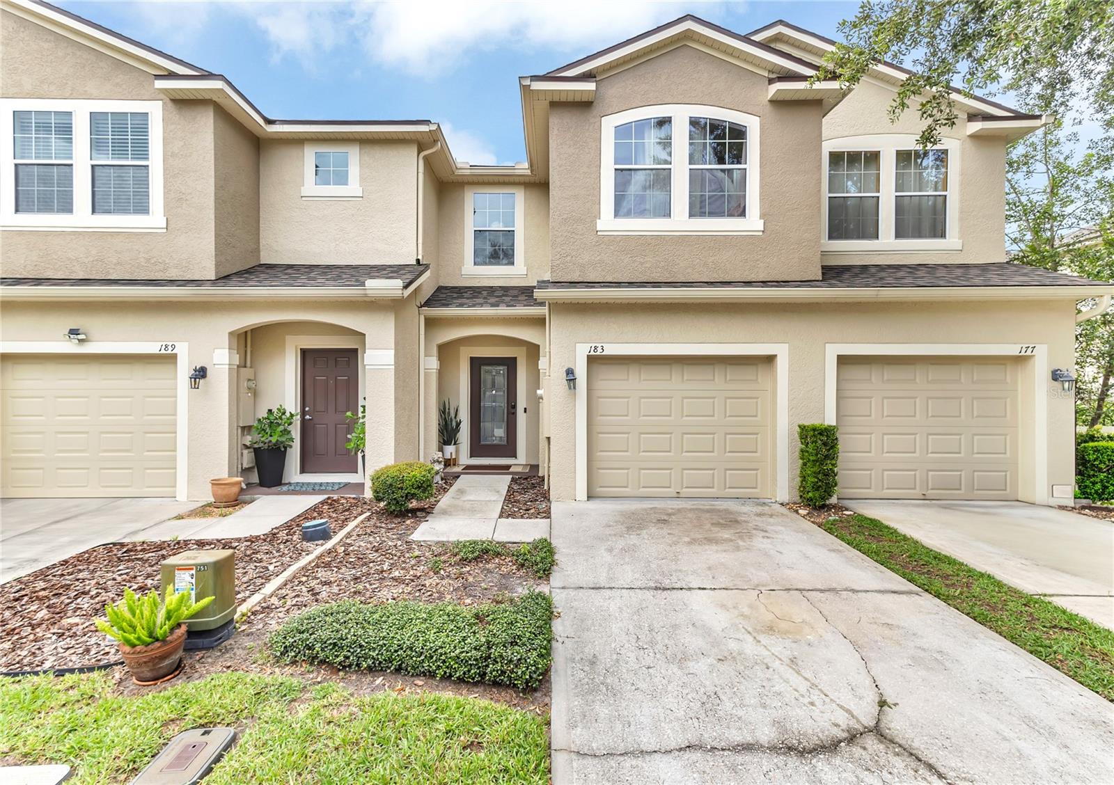 Come and check this charming Oviedo townhome featuring 3 spacious bedrooms, 2.5 baths, and a tranquil patio overlooking peaceful water views. Nestled in the highly desirable Arborview Park community, you're just five minutes from the 417 Expressway, with easy access to Orlando's top attractions like Disney, Universal Studios. Just 8 minutes to UCF, and 20 minutes to Rollins College.
Designed for both comfort and entertaining, the open-concept layout includes a welcoming open kitchen with a breakfast bar flowing into the family room, upgraded laminate wood and ceramic tile flooring, and a convenient half bath for guests. Enjoy private entry from your own garage through the stylish foyer.
Upstairs, the generous master suite with an upgraded vanity and a spacious walk-in closet. Two additional bedrooms are located on the opposite side for added privacy, separated by a full guest bath and a conveniently located laundry area.
Arborview Park offers fantastic amenities, including a sparkling community pool and playground. Located within Oviedo’s top-rated A+ school district and repeatedly named one of America’s best places to live, this home offers the ideal Florida lifestyle. It’s sure to steal your heart—don’t miss your chance to make it yours!