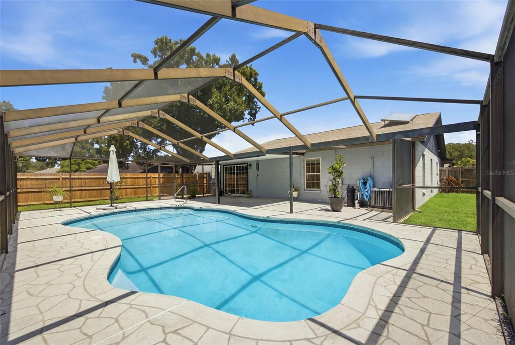 Photo of 1705 Cinnabar Court, Brandon, FL 33510 (MLS # TB8538581)