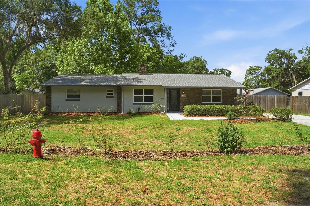 Photo of 1509 NE 31st Place, Ocala, FL 34479 (MLS # TB8511756)